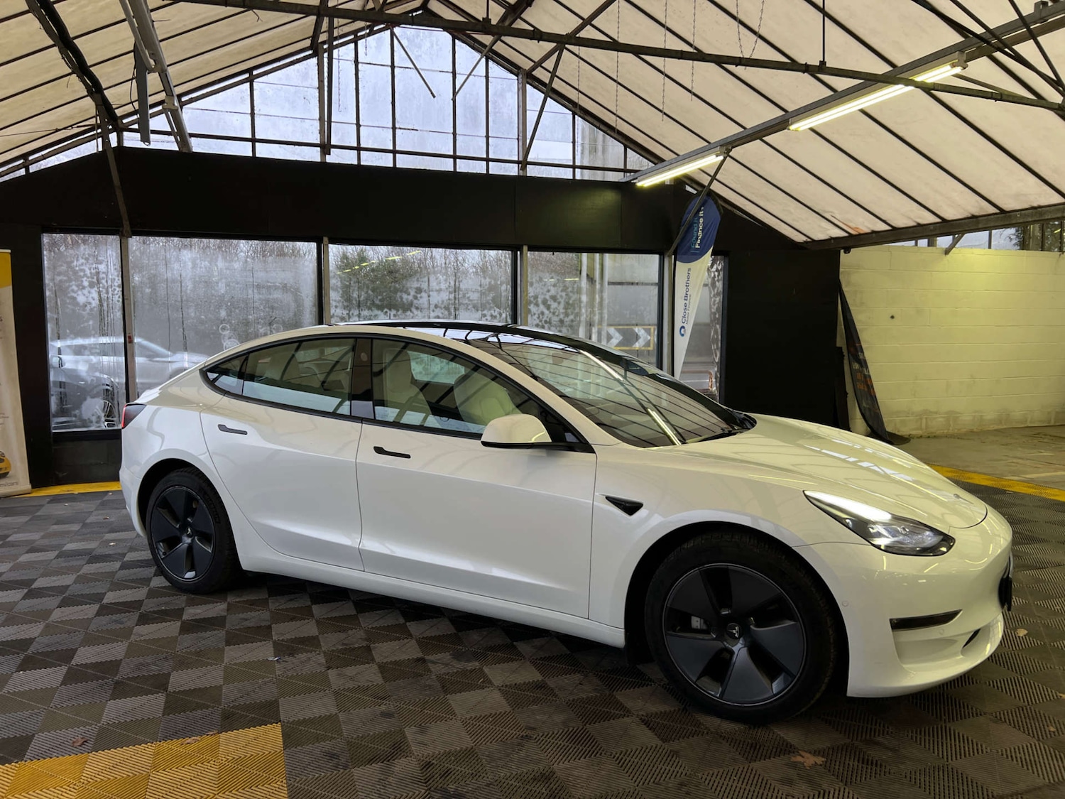 Used Tesla Model 3 2021 for sale - 77409771: Photo 3