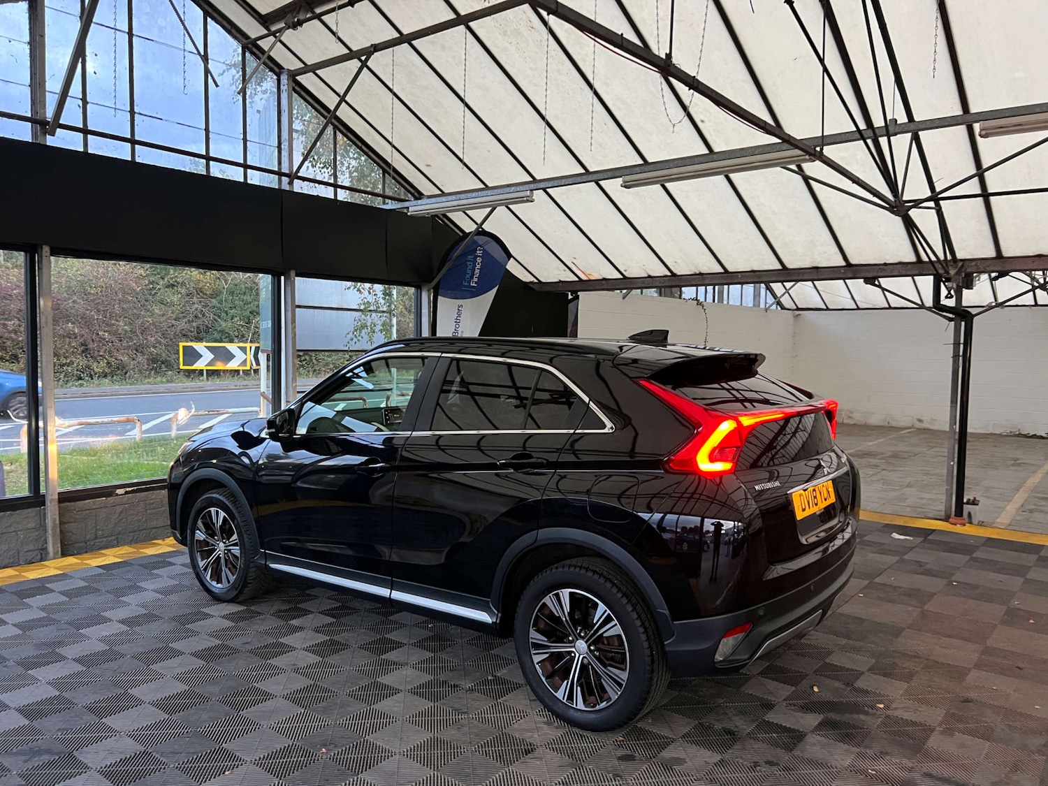 Used Mitsubishi Eclipse Cross 2018 for sale - 76601643: Photo 4