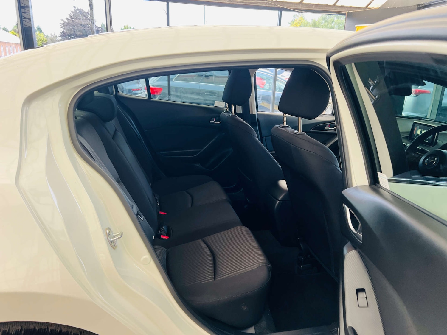 Used Mazda Mazda3 2015 for sale - 76765012: Photo 28