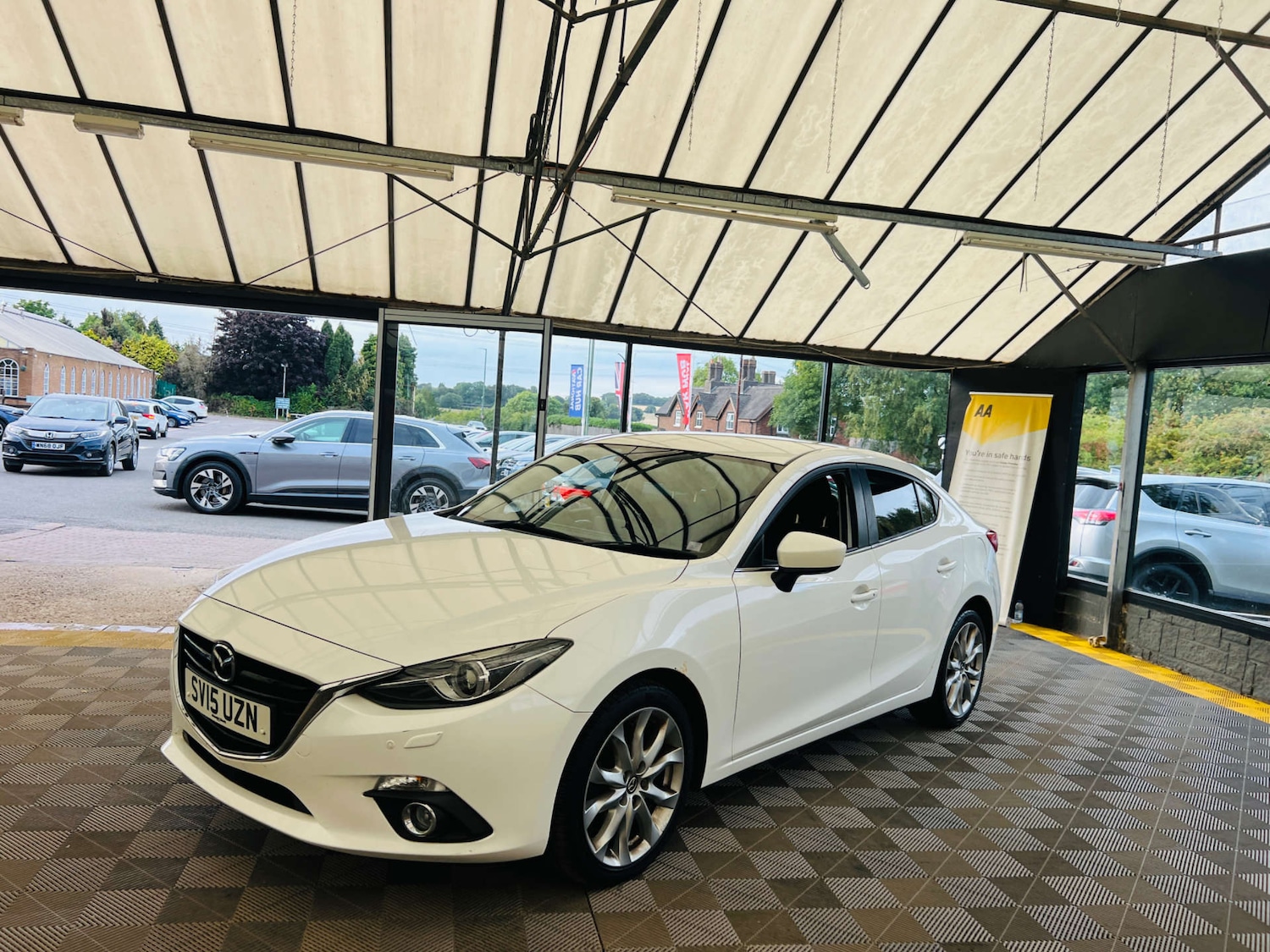 Used Mazda Mazda3 2015 for sale - 76765012: Photo 3