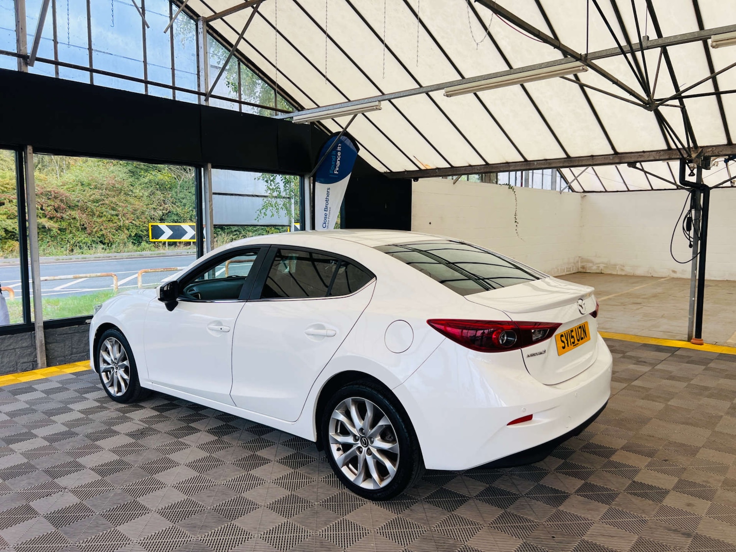 Used Mazda Mazda3 2015 for sale - 76765012: Photo 4