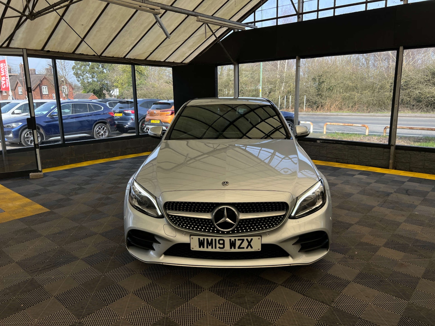 Used Mercedes-Benz C Class 2019 for sale - 77766925: Photo 4