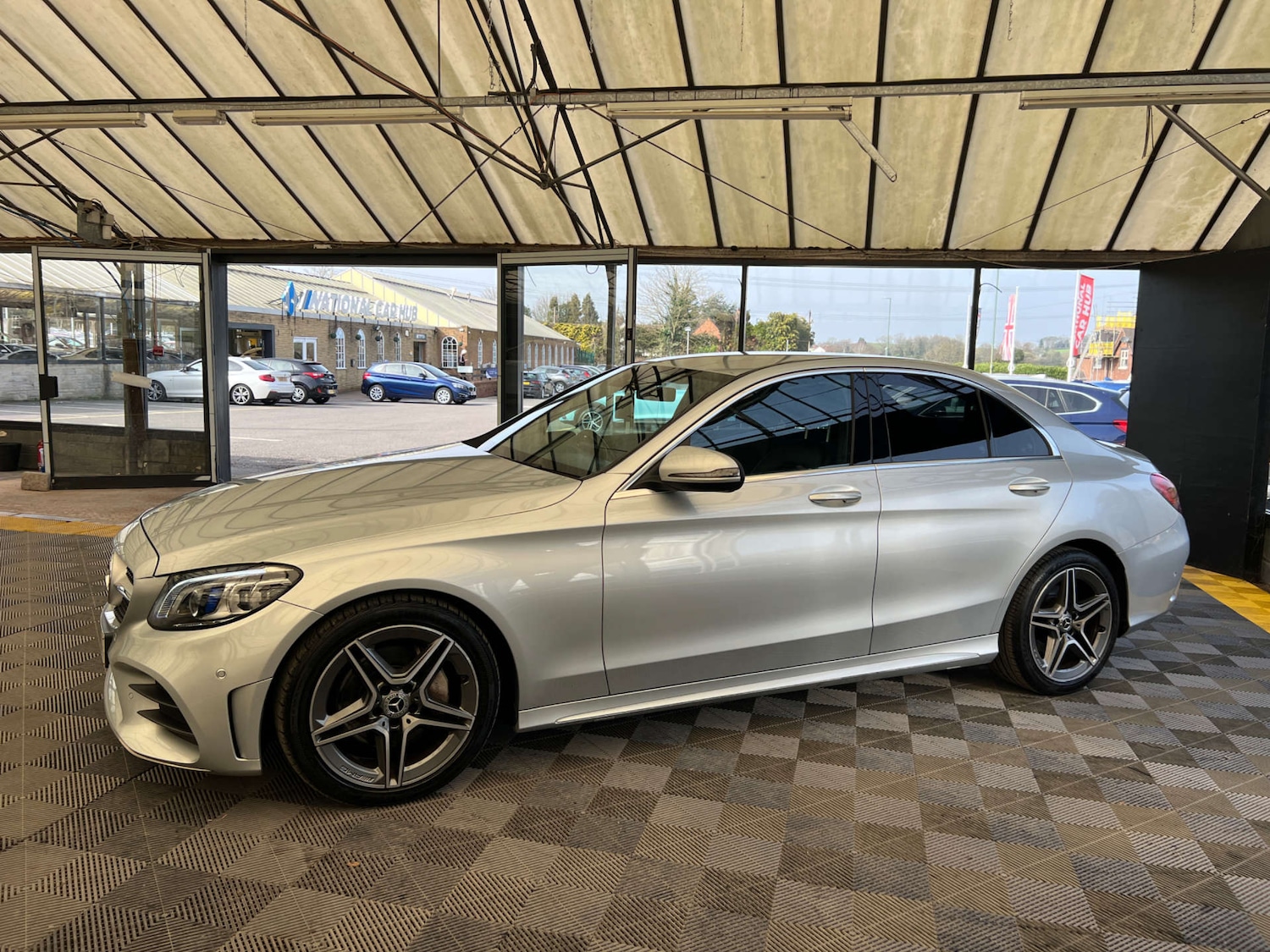 Used Mercedes-Benz C Class 2019 for sale - 77766925: Photo 5