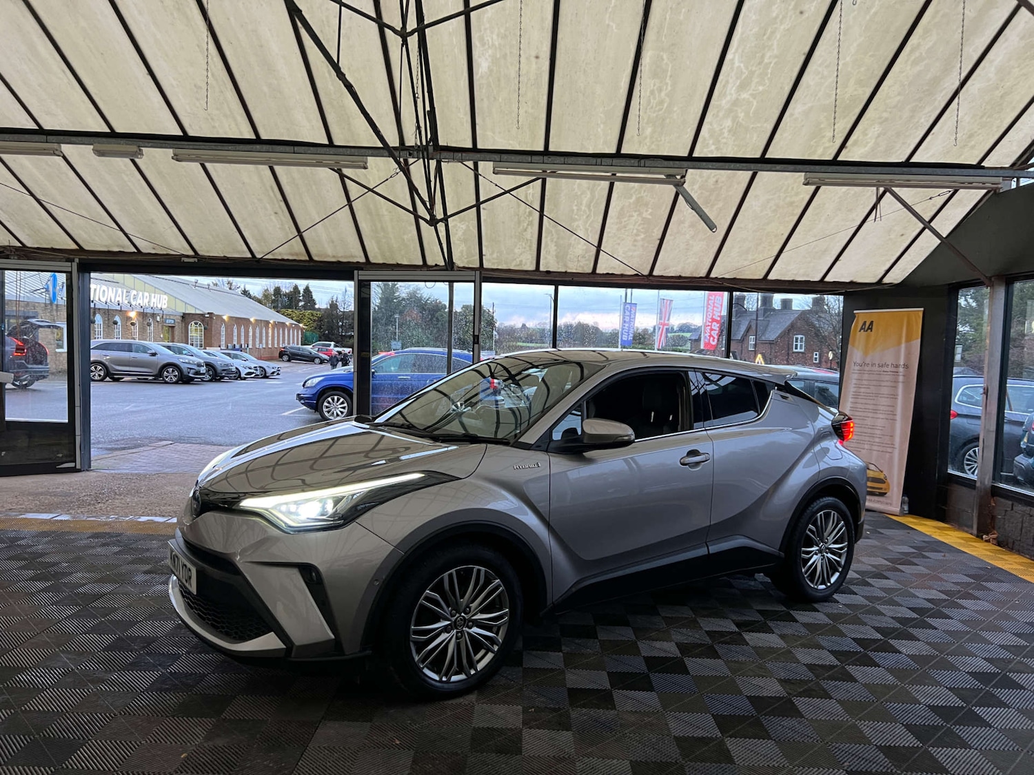Used Toyota C-HR 2021 for sale - 76669797: Photo 4