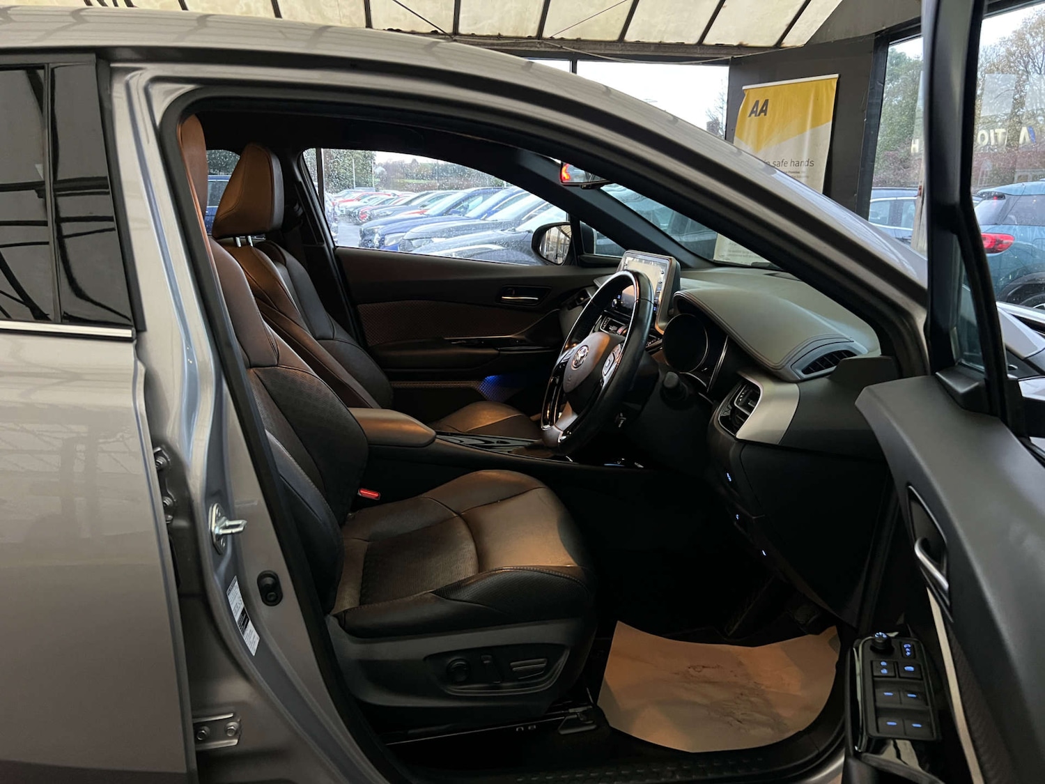 Used Toyota C-HR 2021 for sale - 76669797: Photo 9