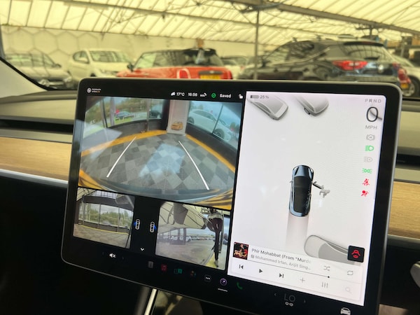 Used Tesla Model 3 2020 for sale - 76206219: Photo 15