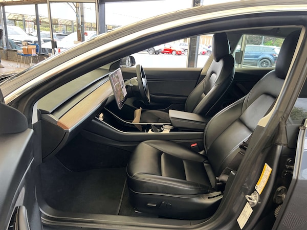 Used Tesla Model 3 2020 for sale - 76206219: Photo 16