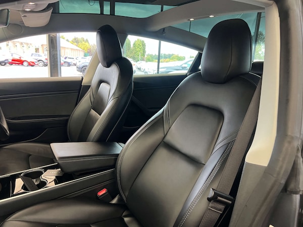 Used Tesla Model 3 2020 for sale - 76206219: Photo 17