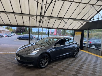Used Tesla Model 3 2020 for sale - 76206219: Photo 3
