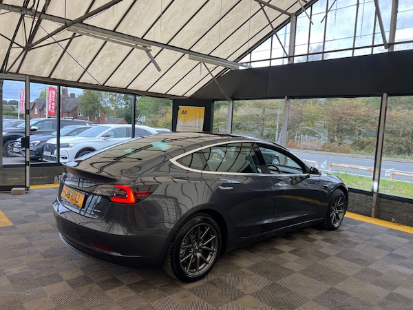 Used Tesla Model 3 2020 for sale - 76206219: Photo 6