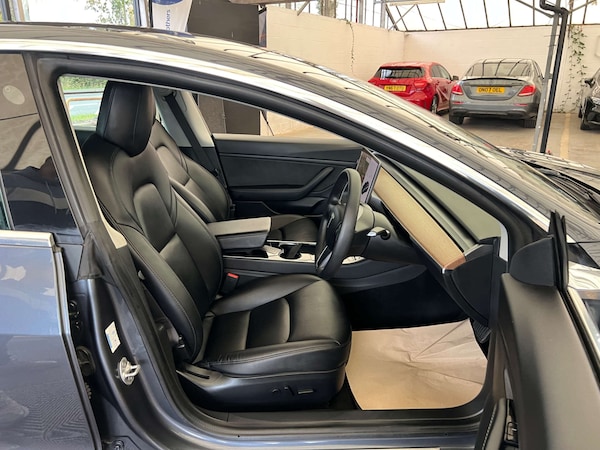 Used Tesla Model 3 2020 for sale - 76206219: Photo 7