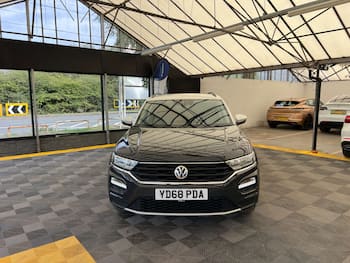 Used Volkswagen T-Roc 2019 for sale - 79765779: Photo