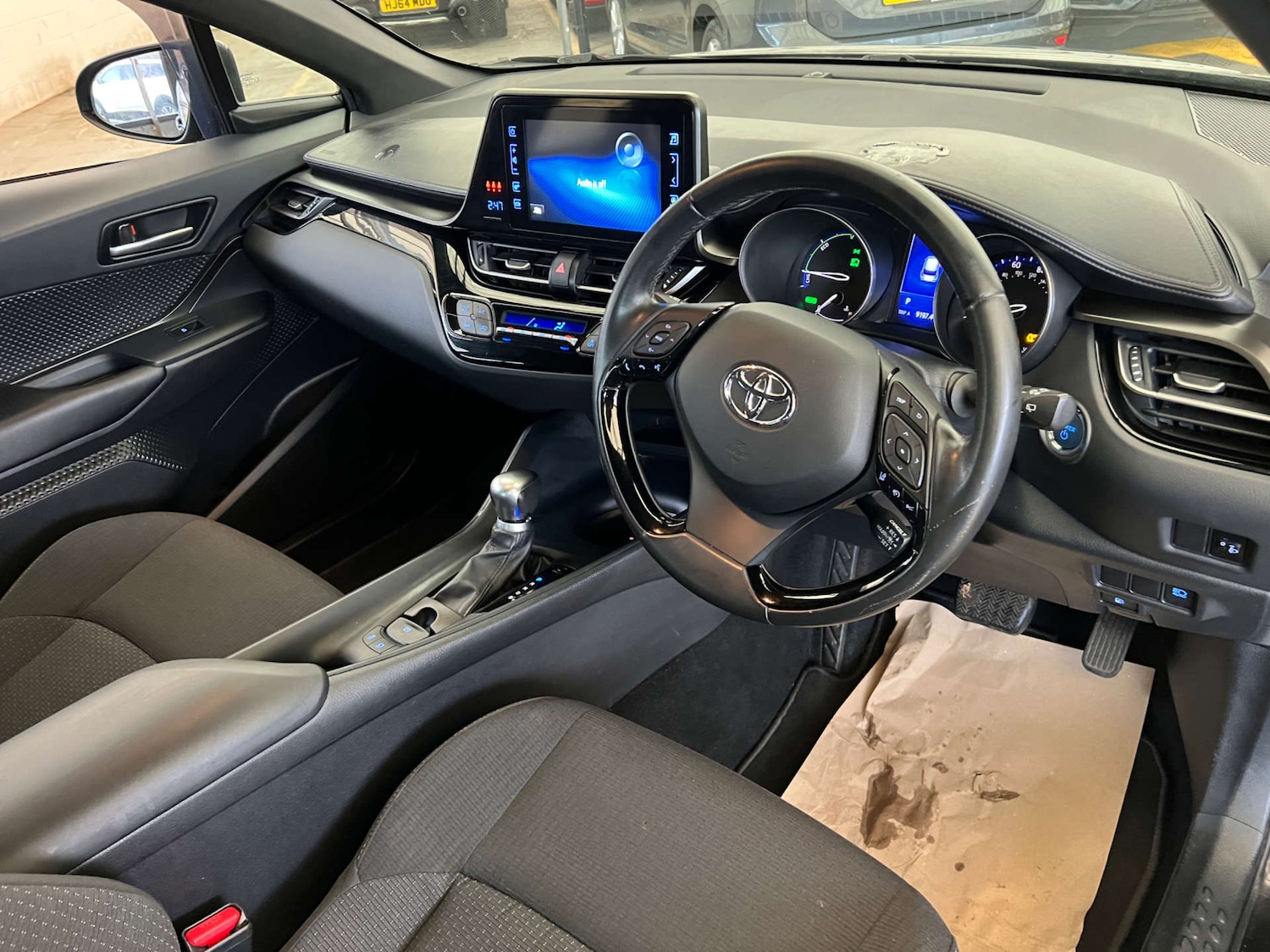 Used Toyota C-HR 2019 for sale - 76541320: Photo 12