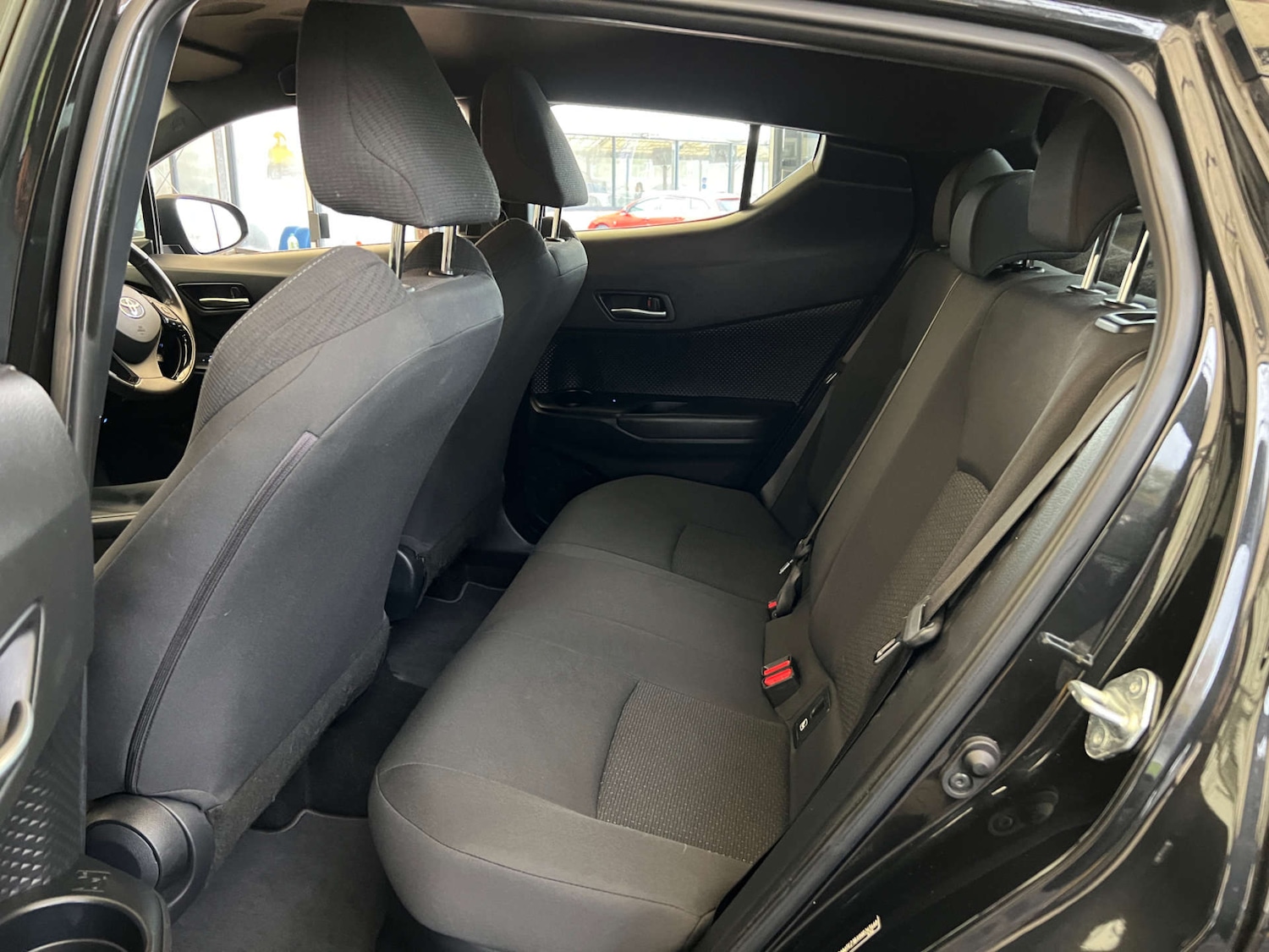 Used Toyota C-HR 2019 for sale - 76541320: Photo 27