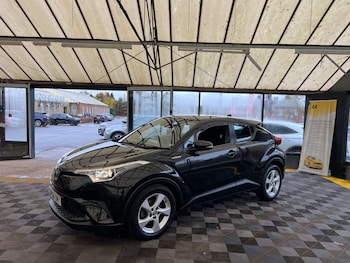 Used Toyota C-HR 2019 for sale - 76541320: Photo