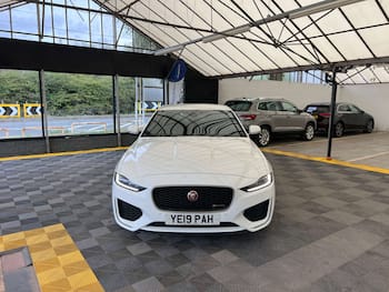 Used Jaguar XE 2019 for sale - 79740056: Photo