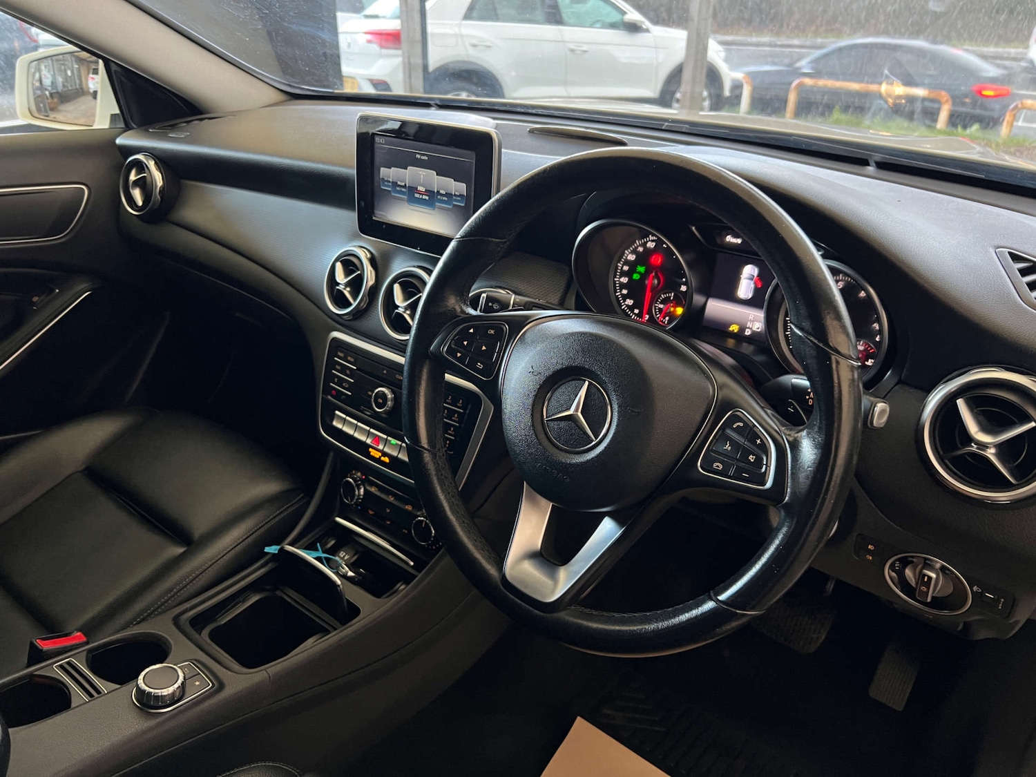 Used Mercedes-Benz GLA 2018 for sale - 77888861: Photo 12