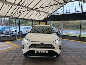 Used Toyota RAV4 2021 for sale - 76127567: Photo 2