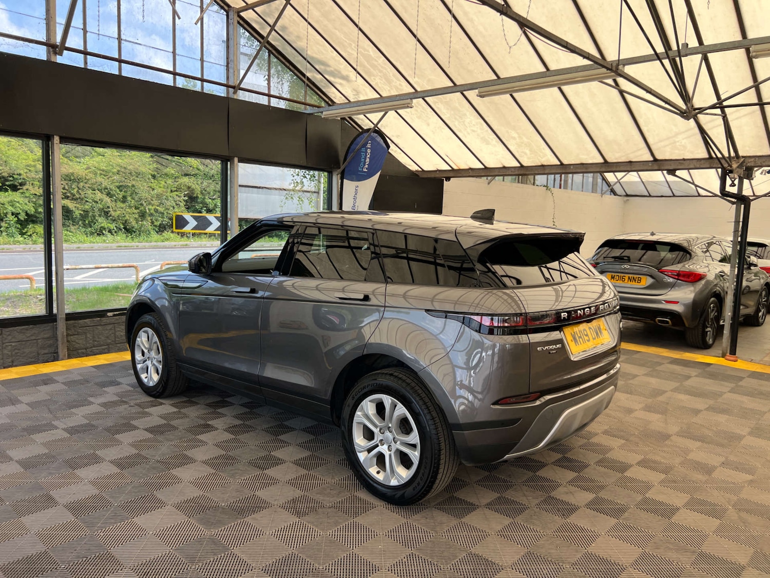 Used Land Rover Range Rover Evoque 2019 for sale - 76919196: Photo 4