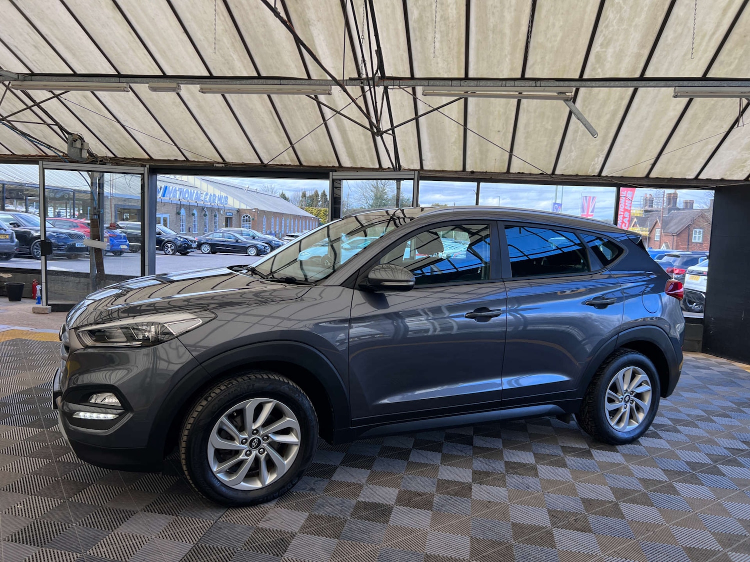 Used Hyundai TUCSON 2017 for sale - 77821673: Photo 4