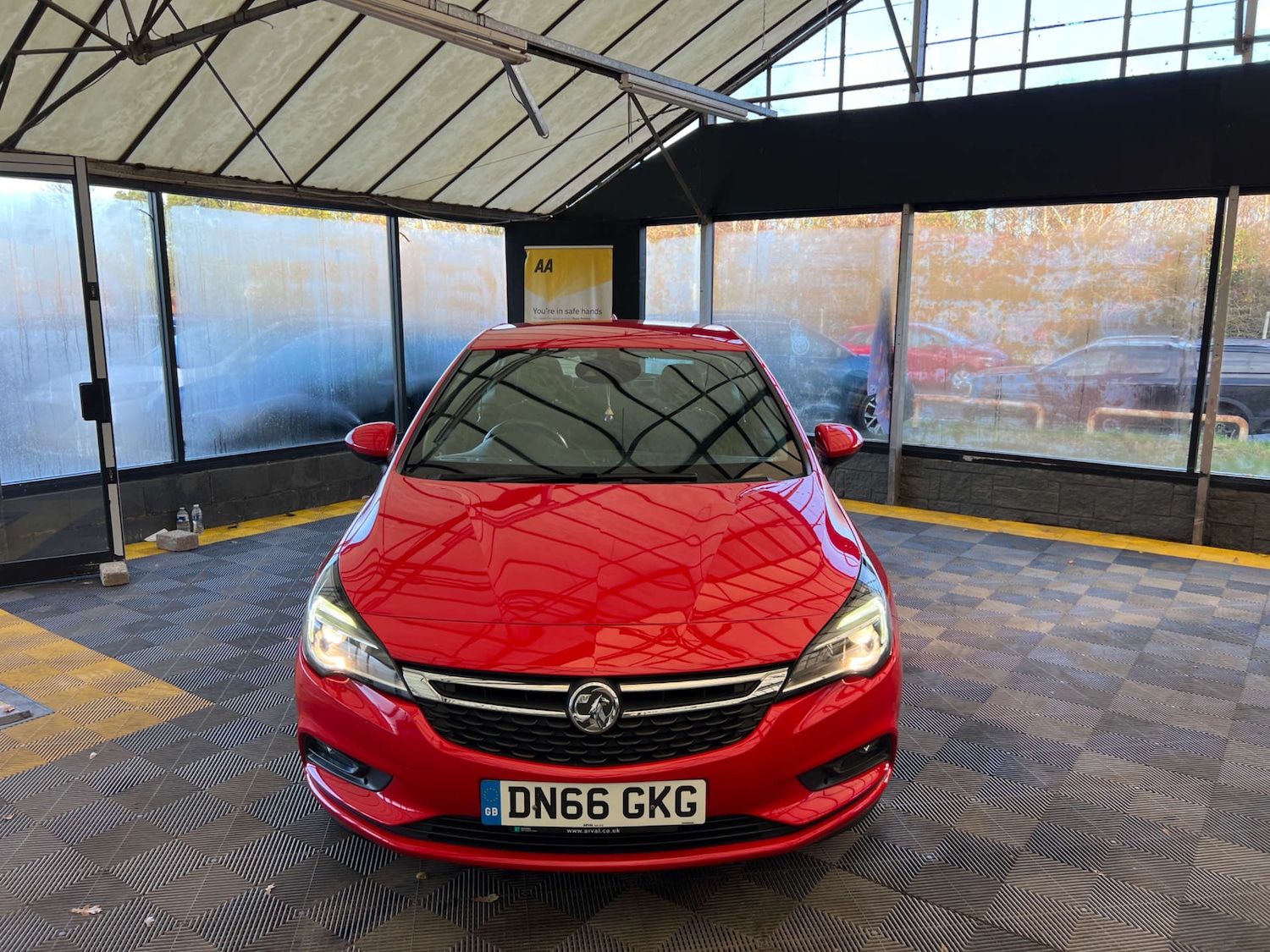 Used Vauxhall Astra 2016 for sale - 76859420: Photo 2