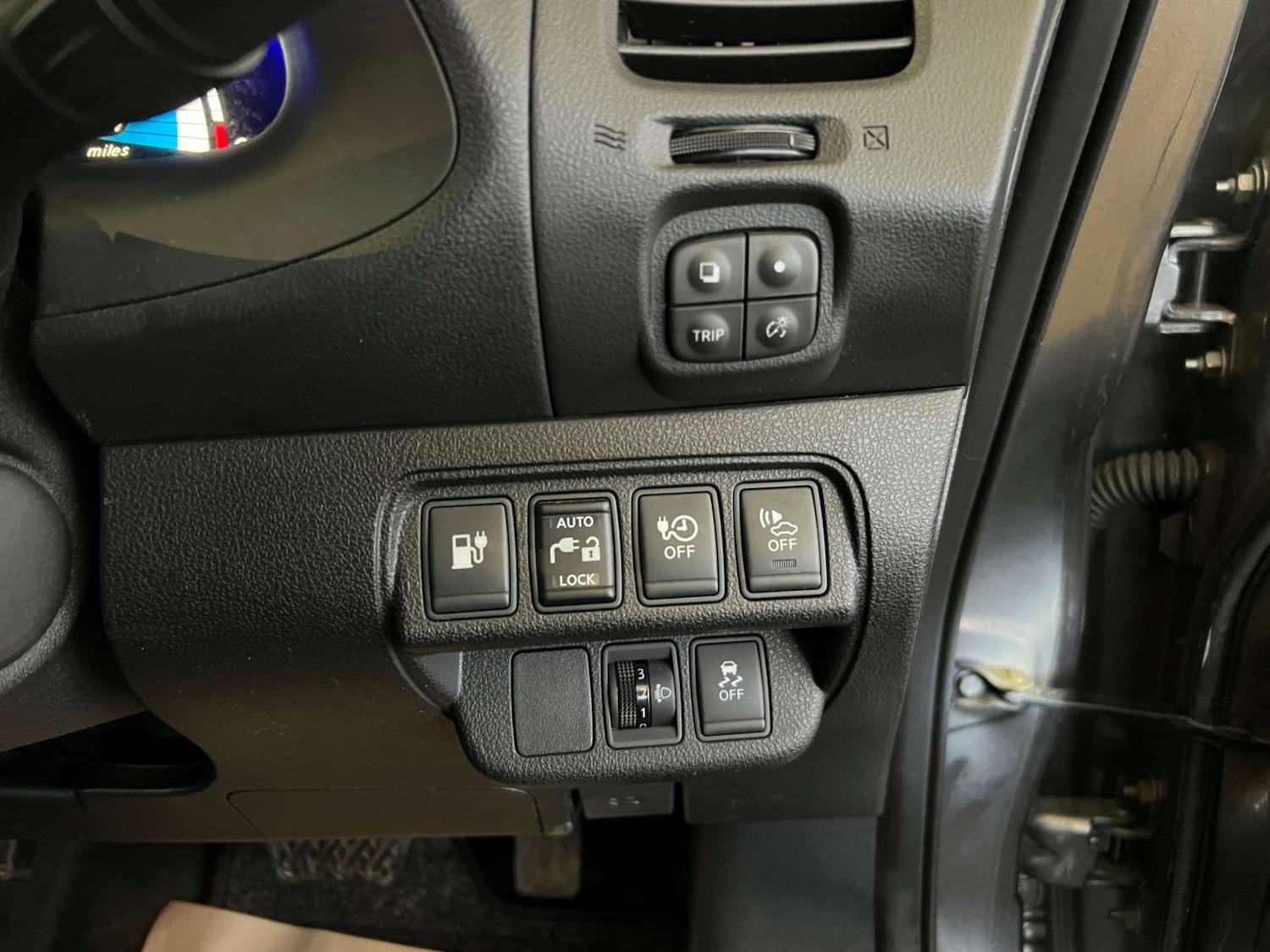 Used Nissan Leaf 2017 for sale - 76846782: Photo 13