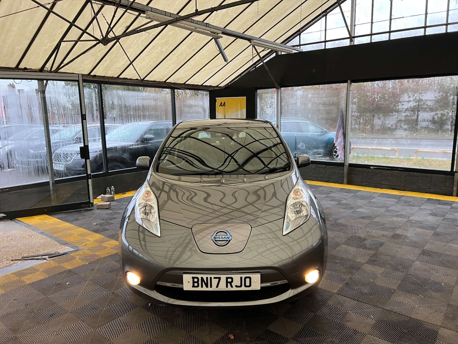 Used Nissan Leaf 2017 for sale - 76846782: Photo 2