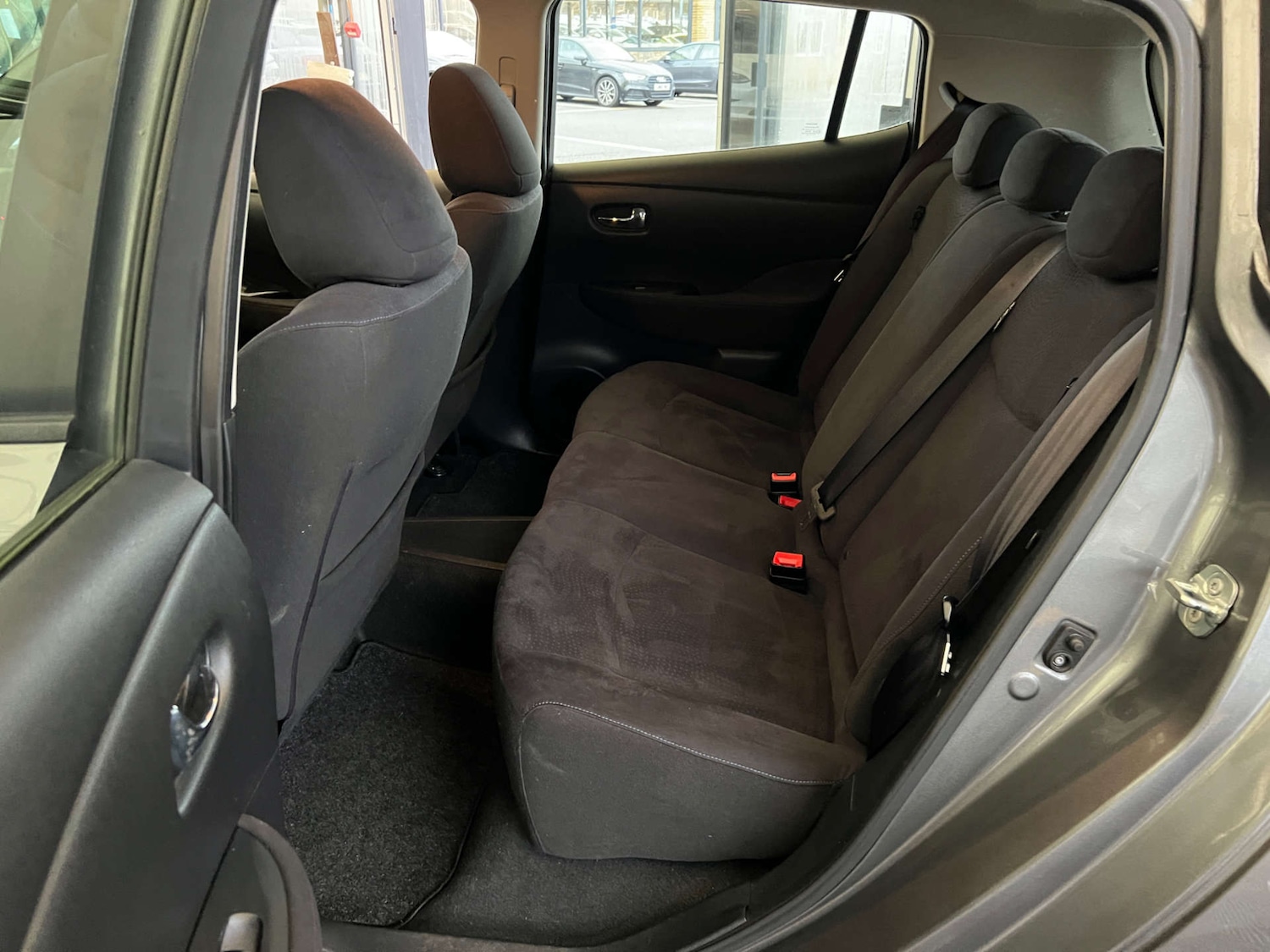 Used Nissan Leaf 2017 for sale - 76846782: Photo 21