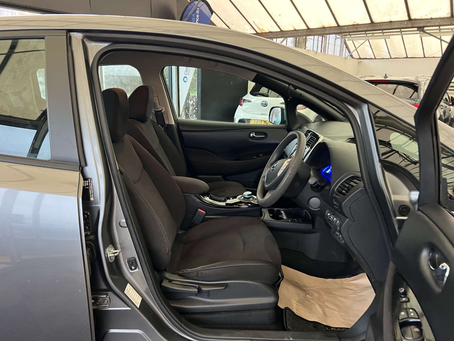 Used Nissan Leaf 2017 for sale - 76846782: Photo 7