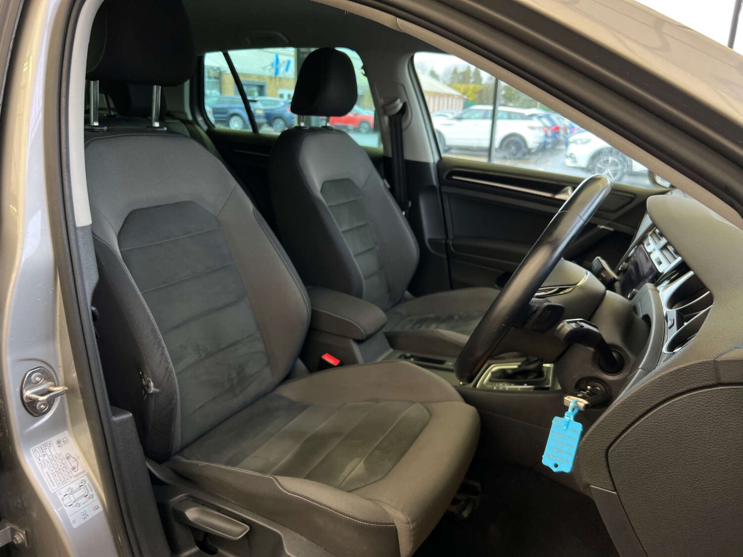 Used Volkswagen Golf 2019 for sale - 77523145: Photo 11