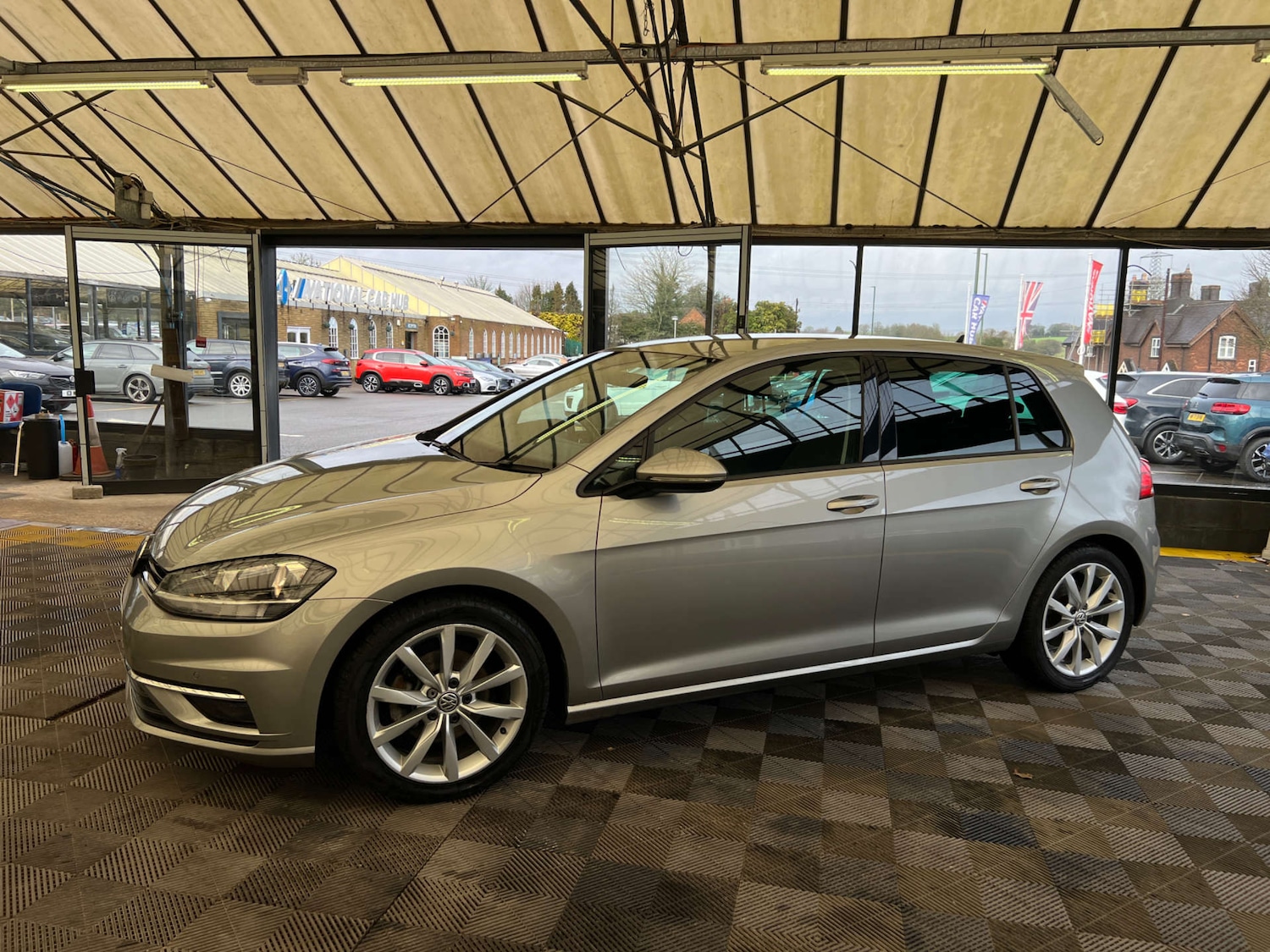 Used Volkswagen Golf 2019 for sale - 77523145: Photo 5