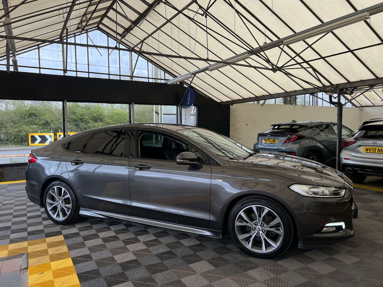 Used Ford Mondeo 2017 for sale - 78106698: Photo 3