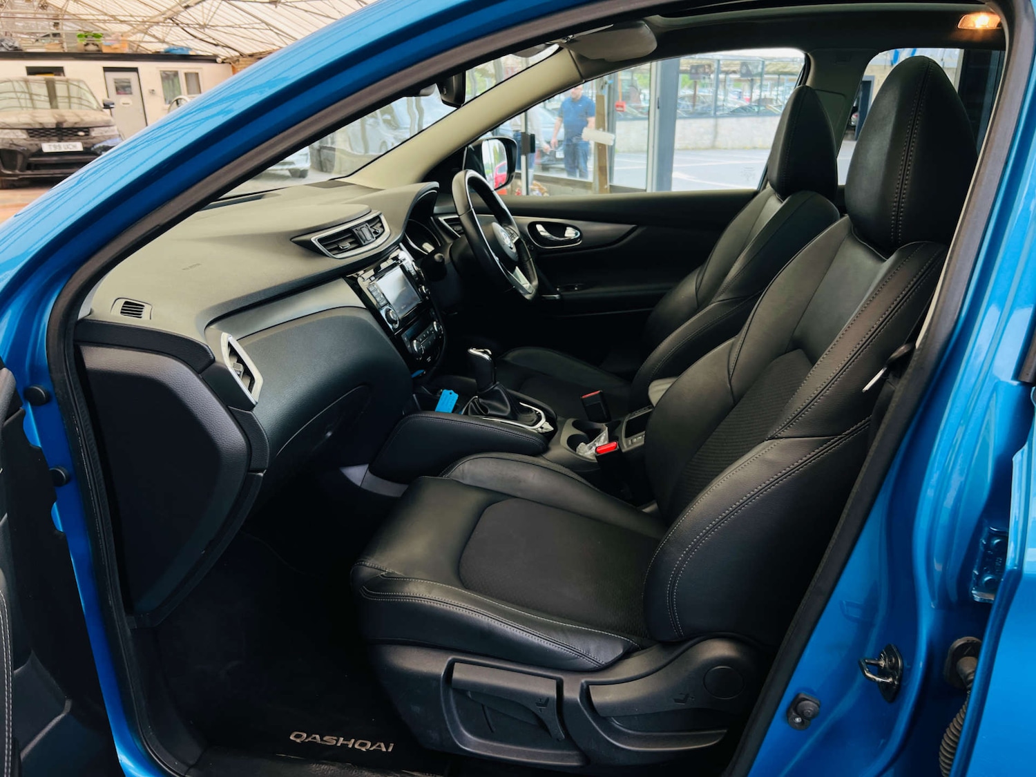 Used Nissan Qashqai 2017 for sale - 76414868: Photo 33