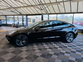 Used Tesla Model 3 2020 for sale - 74568132: Photo
