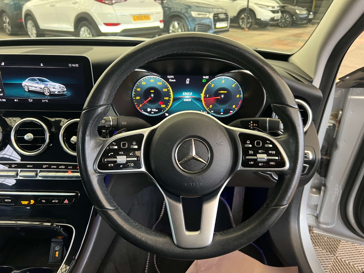 Used Mercedes-Benz C Class 2018 for sale - 76253845: Photo 18