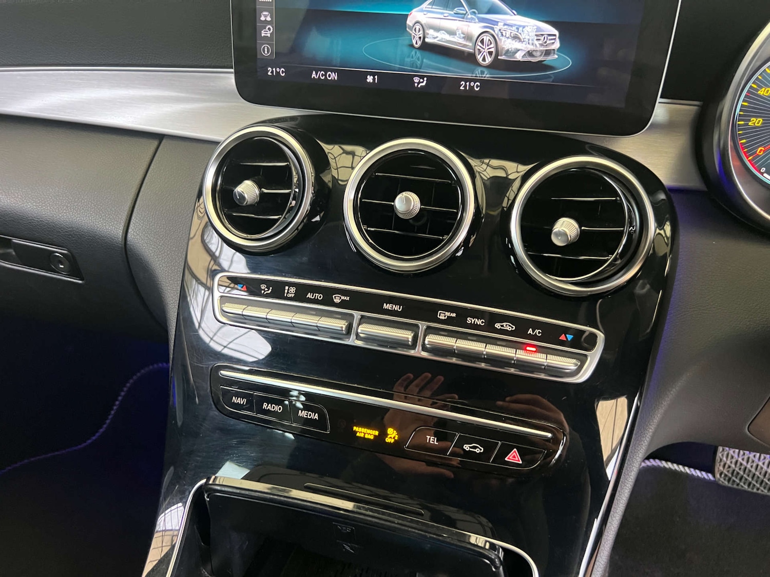 Used Mercedes-Benz C Class 2018 for sale - 76253845: Photo 22