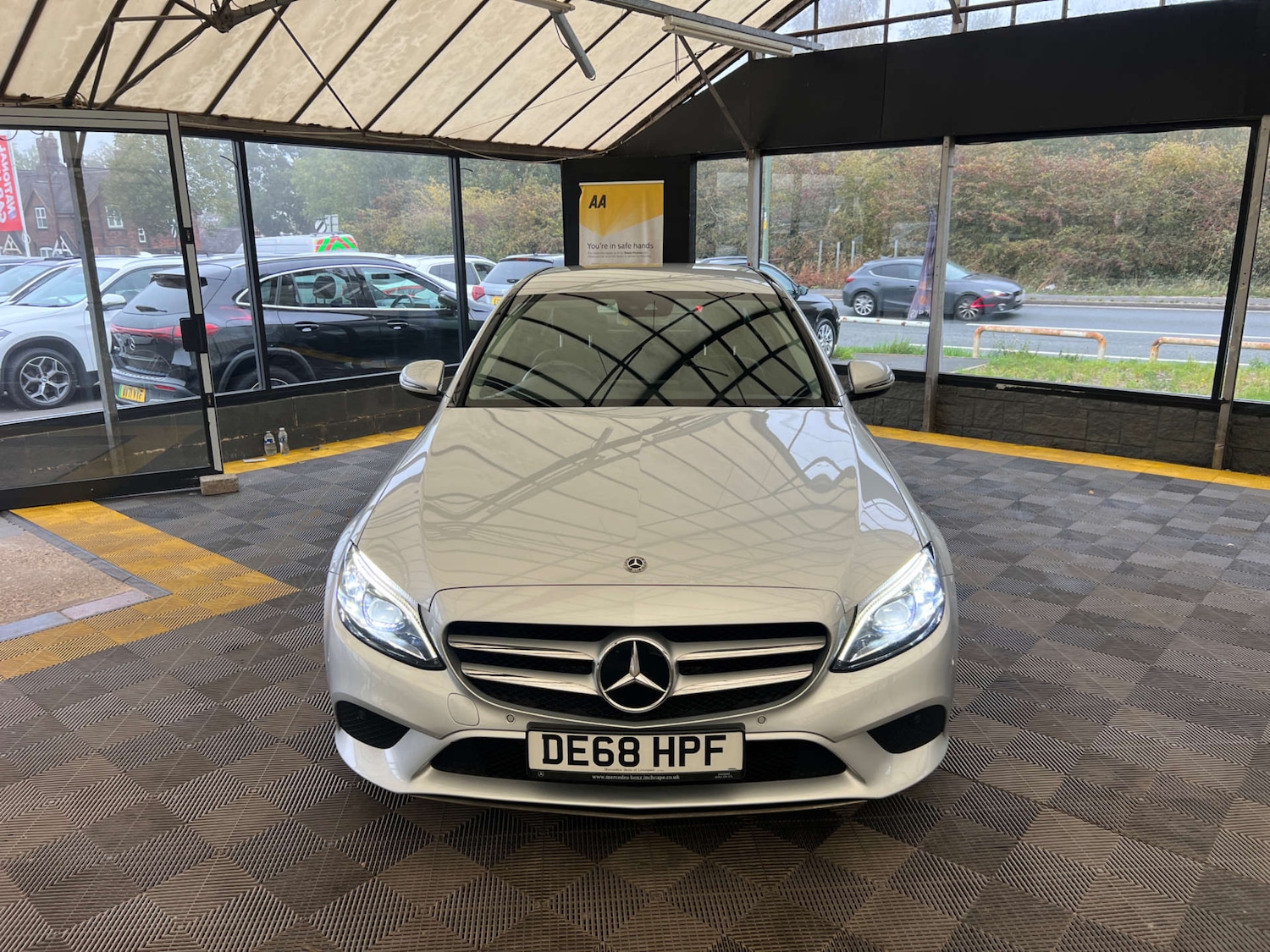 Used Mercedes-Benz C Class 2018 for sale - 76253845: Photo 3