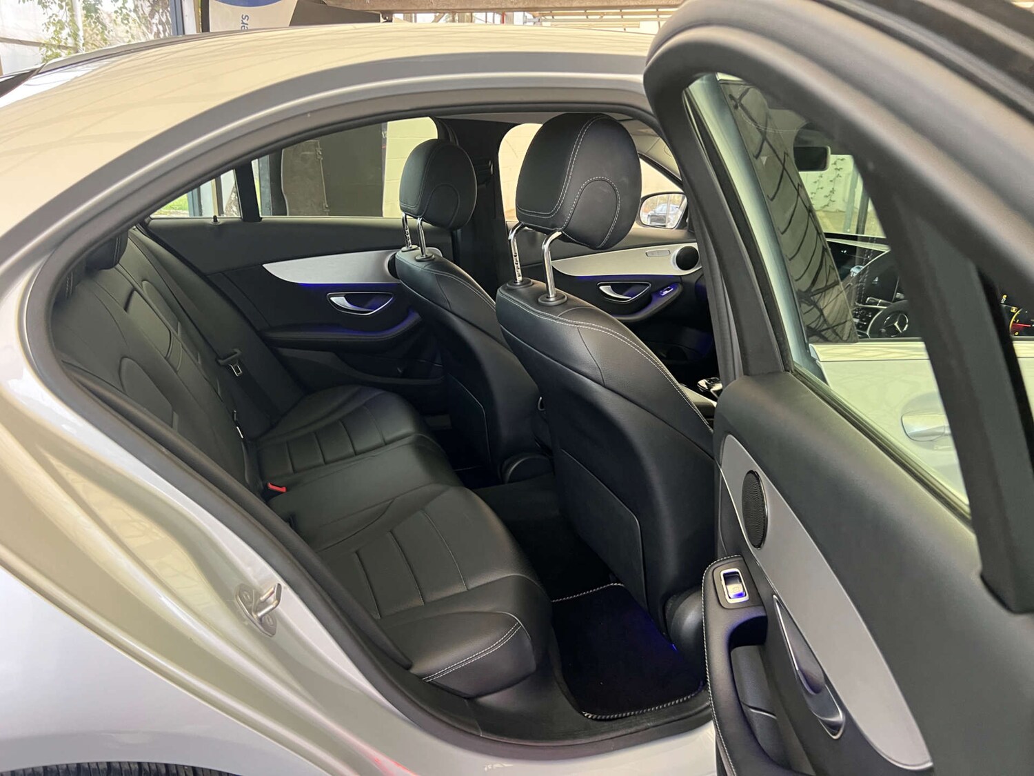 Used Mercedes-Benz C Class 2018 for sale - 76253845: Photo 30