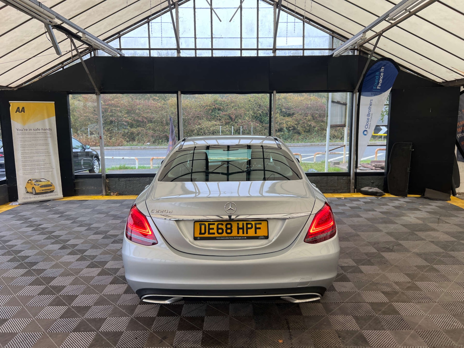 Used Mercedes-Benz C Class 2018 for sale - 76253845: Photo 7