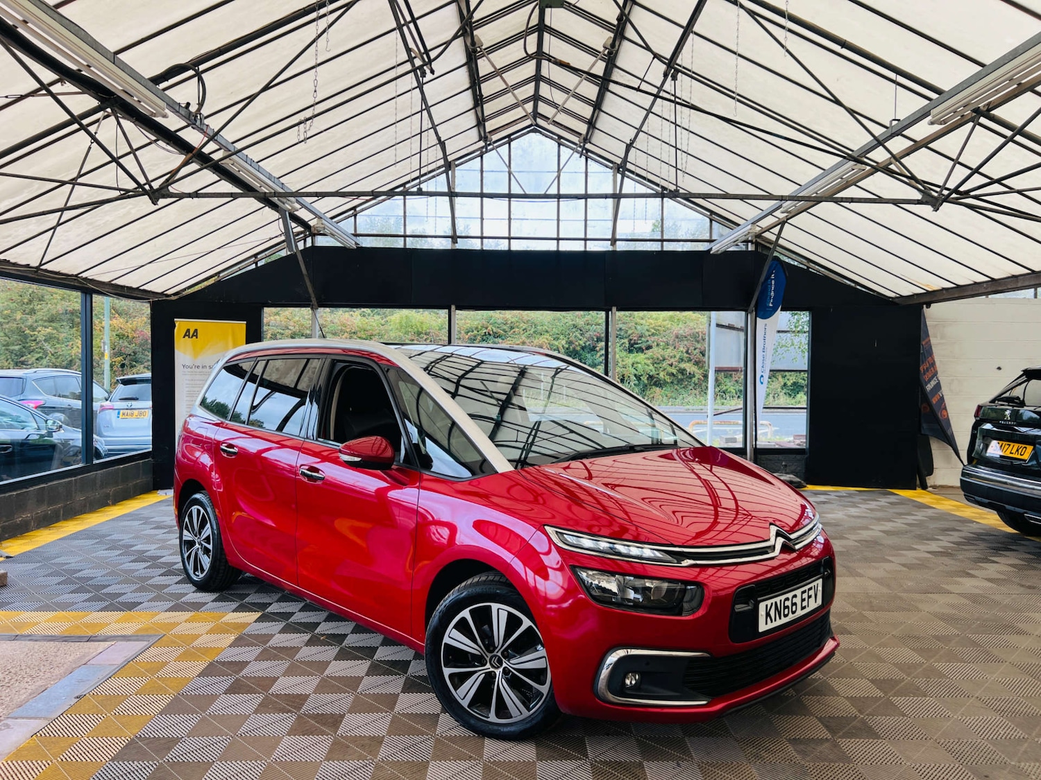 Used Citroen C4 Picasso 2016 for sale - 76277886: Photo 1