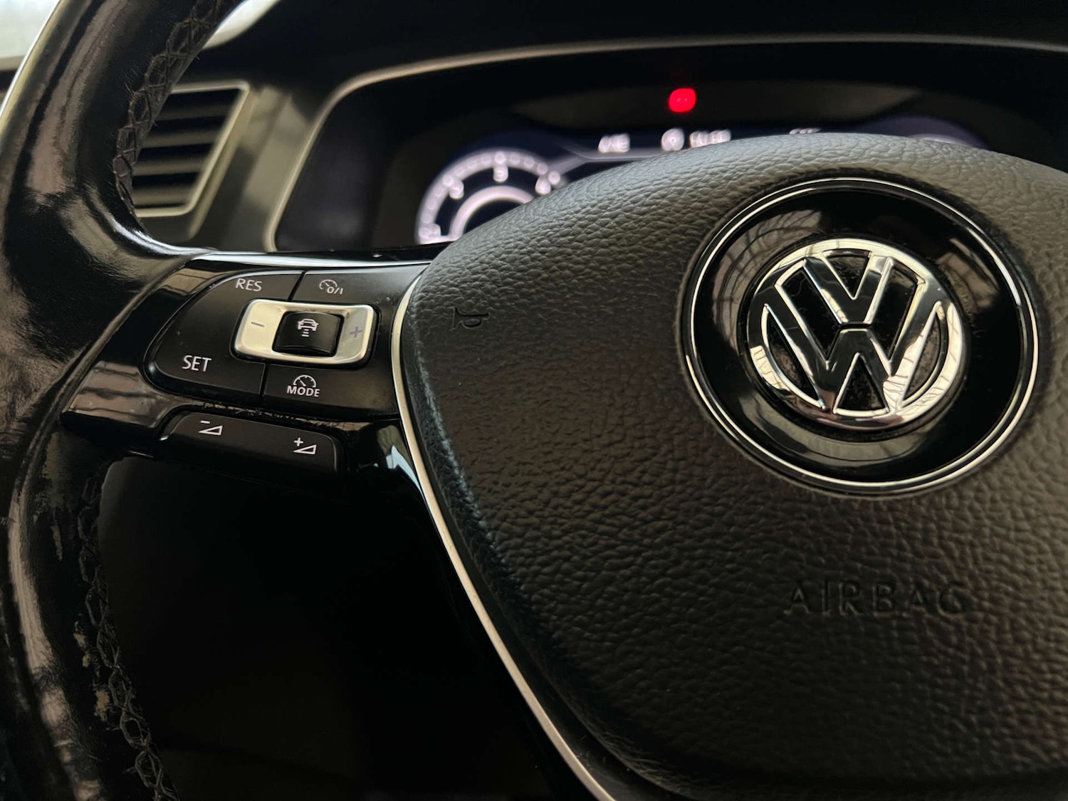 Used Volkswagen Tiguan 2017 for sale - 77702609: Photo 12