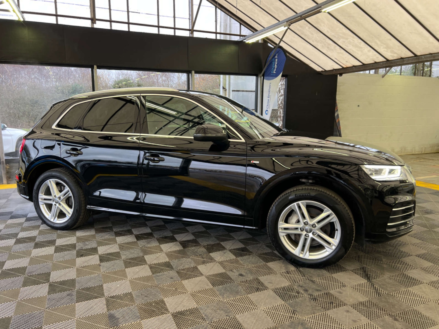 Used Audi Q5 2020 for sale - 76601257: Photo 3