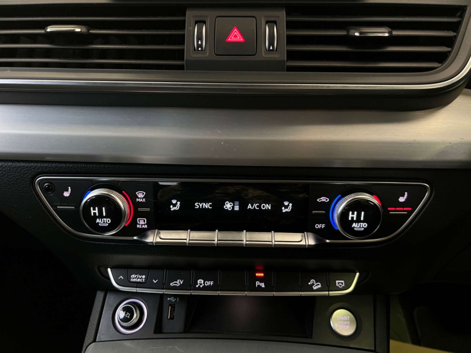 Used Audi Q5 2020 for sale - 76601257: Photo 30