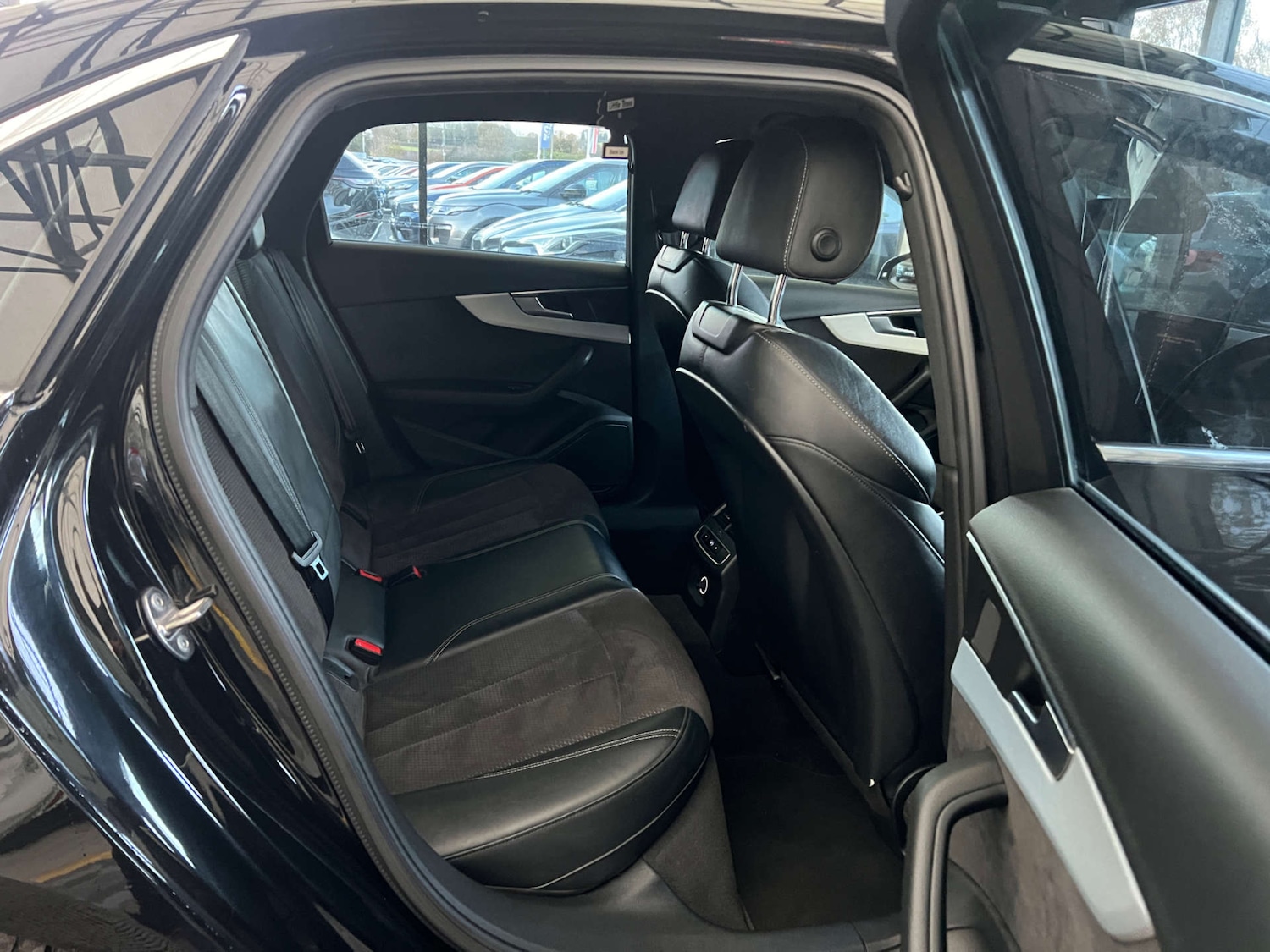 Used Audi A4 2019 for sale - 76618859: Photo 27