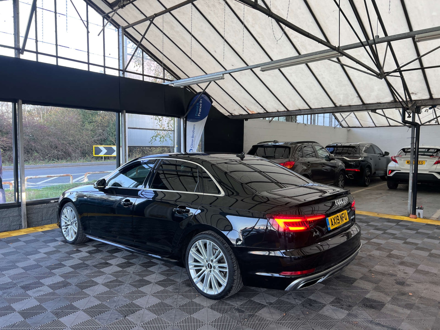 Used Audi A4 2019 for sale - 76618859: Photo 6