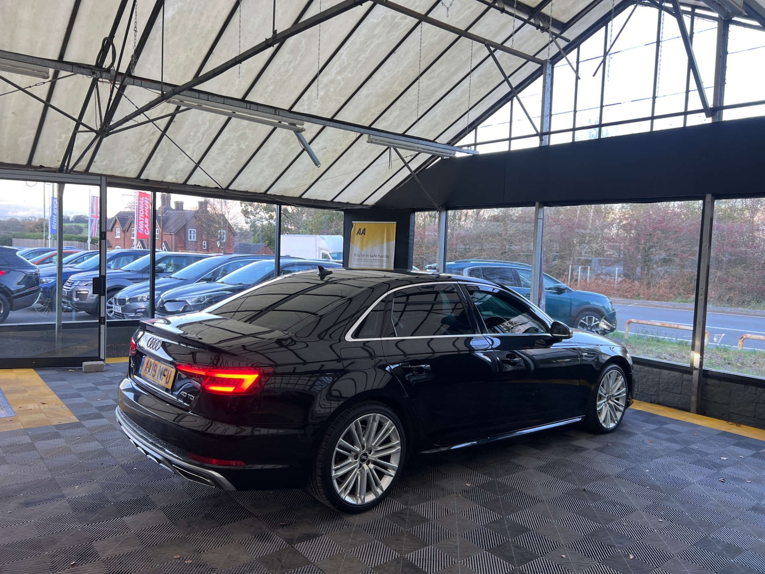 Used Audi A4 2019 for sale - 76618859: Photo 8