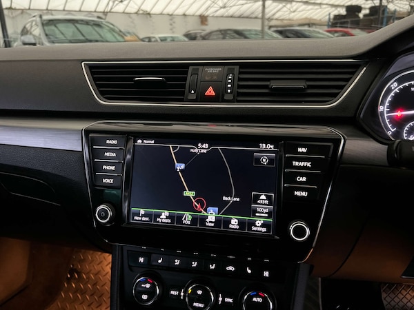 Used Skoda Superb 2017 for sale - 76311246: Photo 14