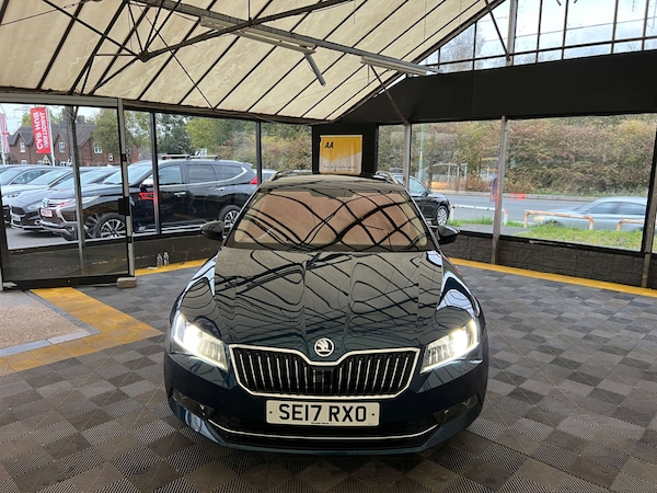 Used Skoda Superb 2017 for sale - 76311246: Photo 2