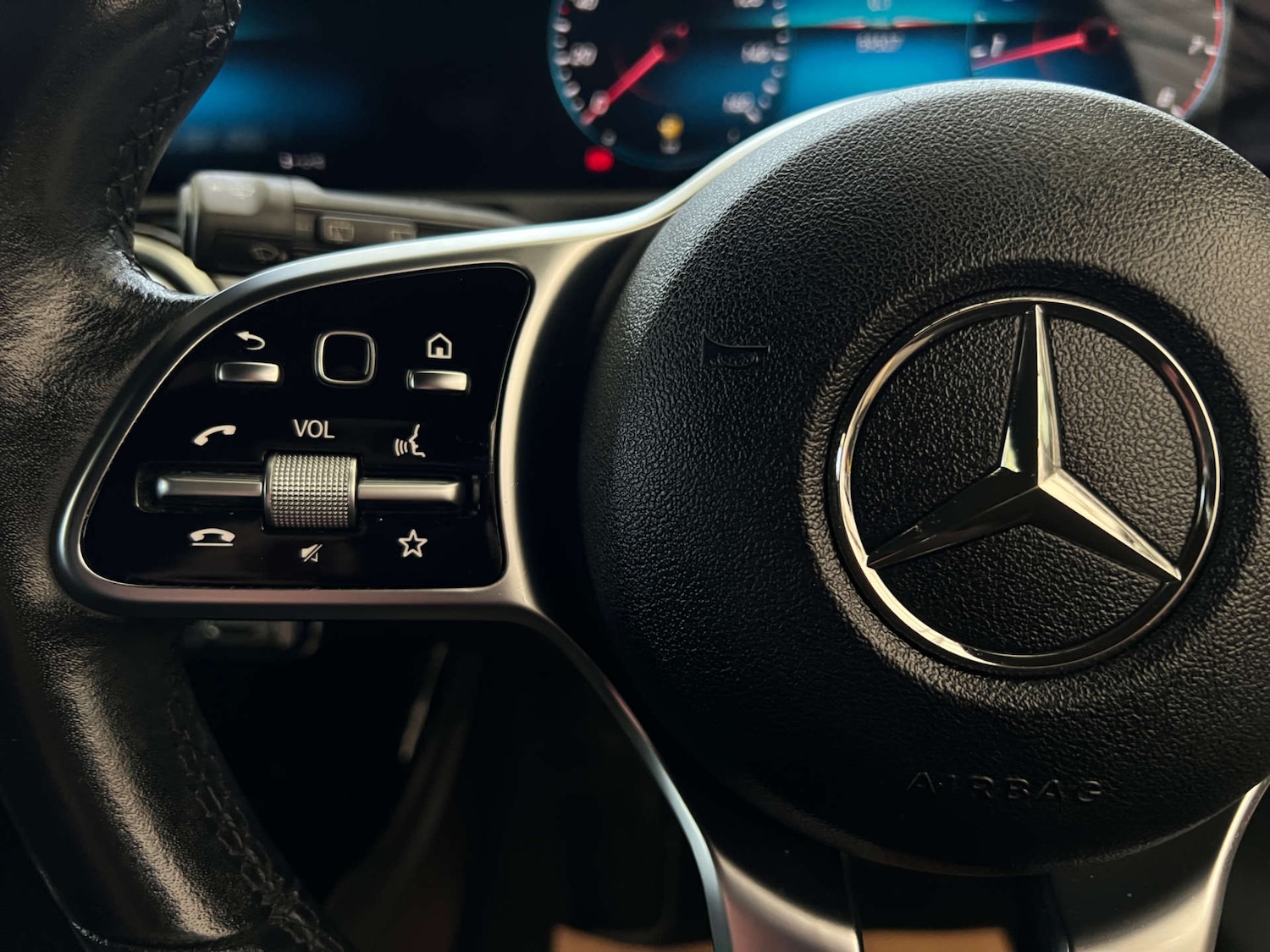 Used Mercedes-Benz A-Class 2018 for sale - 77610617: Photo 15