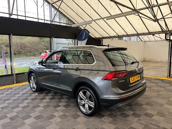 Used Volkswagen Tiguan 2017 for sale - 76311263: Photo 4